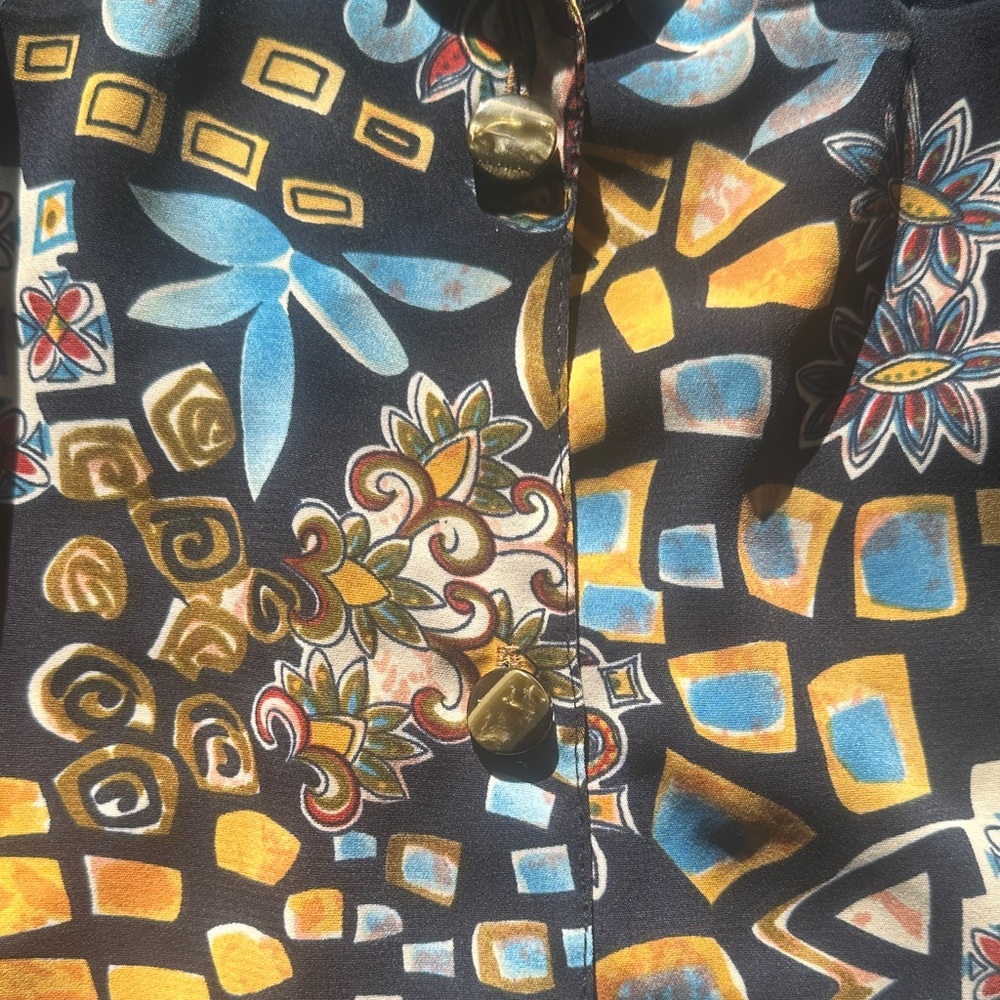 Colorful Patterned Blouse - Picture 5 of 5